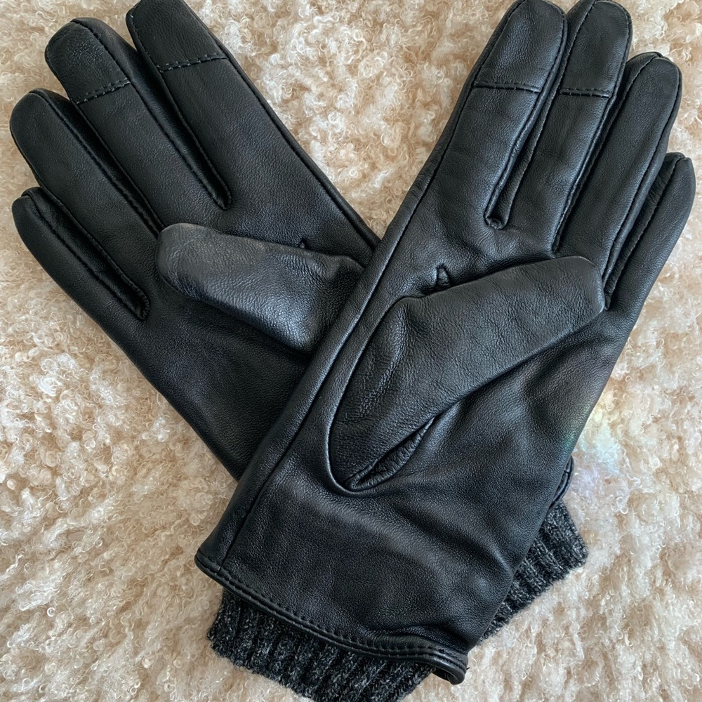 Women’s Touchscreen Leather Gloves, Never Worn!